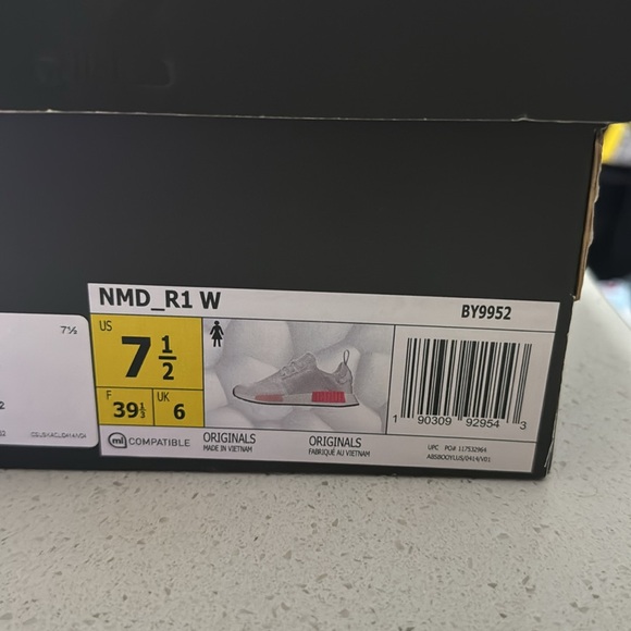 Adidas NMF_R1 - Picture 3 of 8